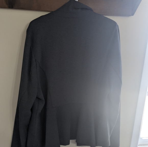 DARK GREY UPTOWN PONTE STRETCH PREMIUM PEPLUM BLAZER - Picture 5 of 5